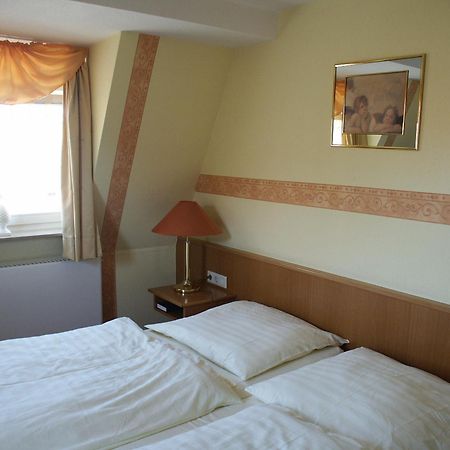 Hotel Restaurant Orakel à Oberstenfeld Extérieur photo