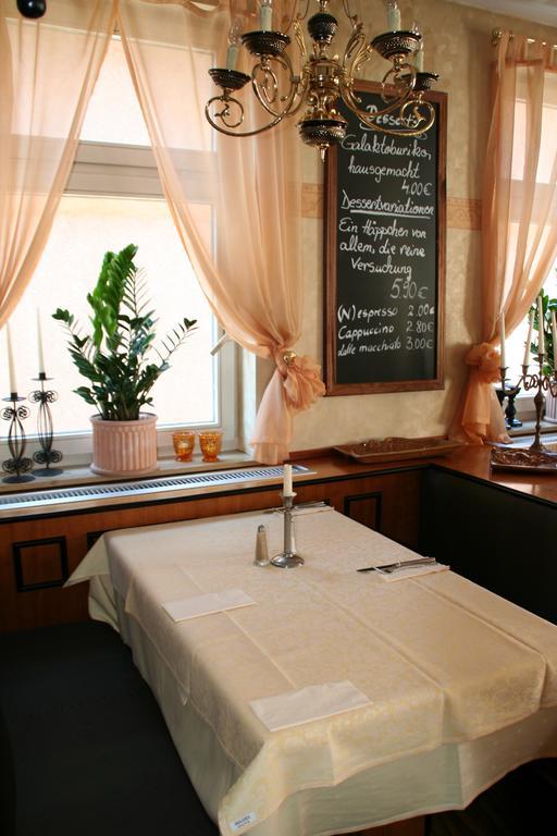Hotel Restaurant Orakel à Oberstenfeld Extérieur photo